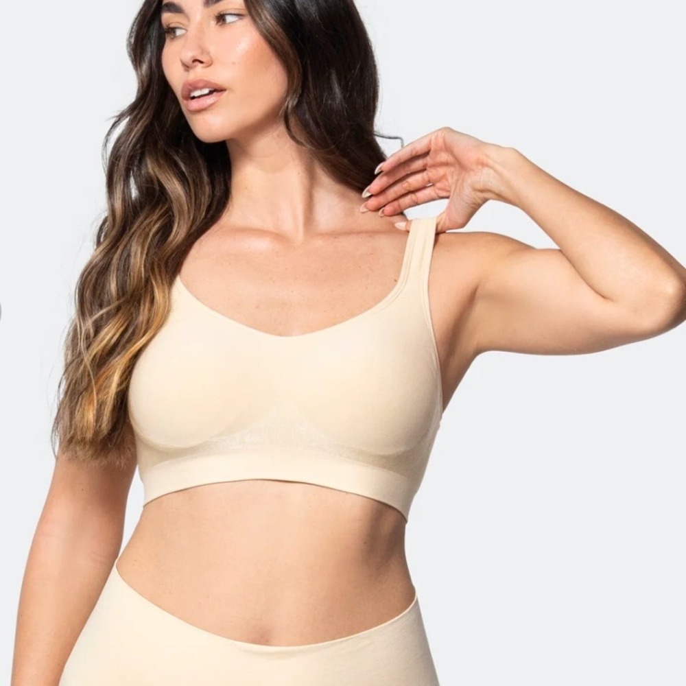 Underoutfit Style 459 Comfort Shaping Bra Sand Women XL Minimalist Athleisure